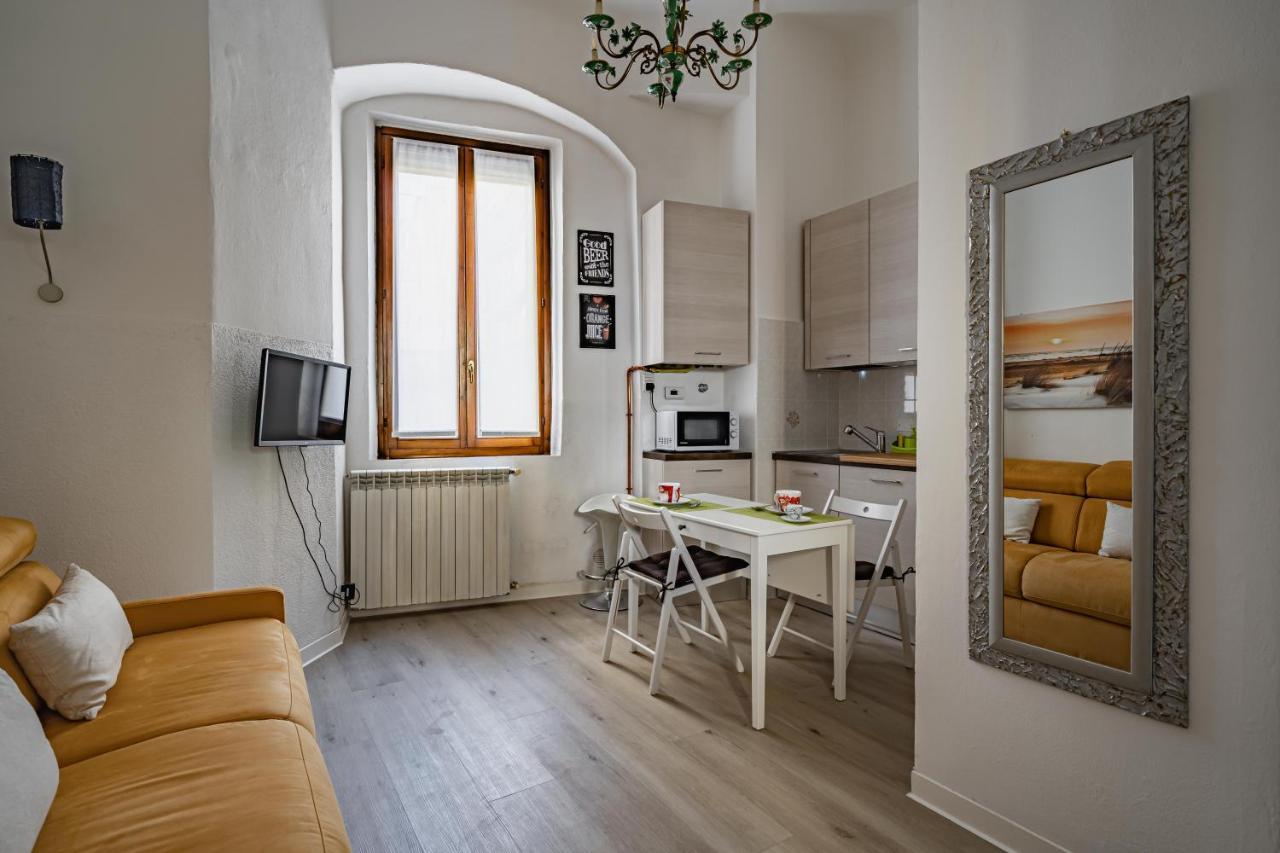 Milano, La Casetta Di Beatrice - By Host4U Экстерьер фото